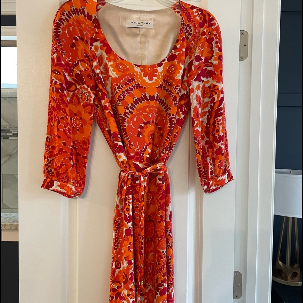 Trina Turk dress with tie. Size: 4. Great colors